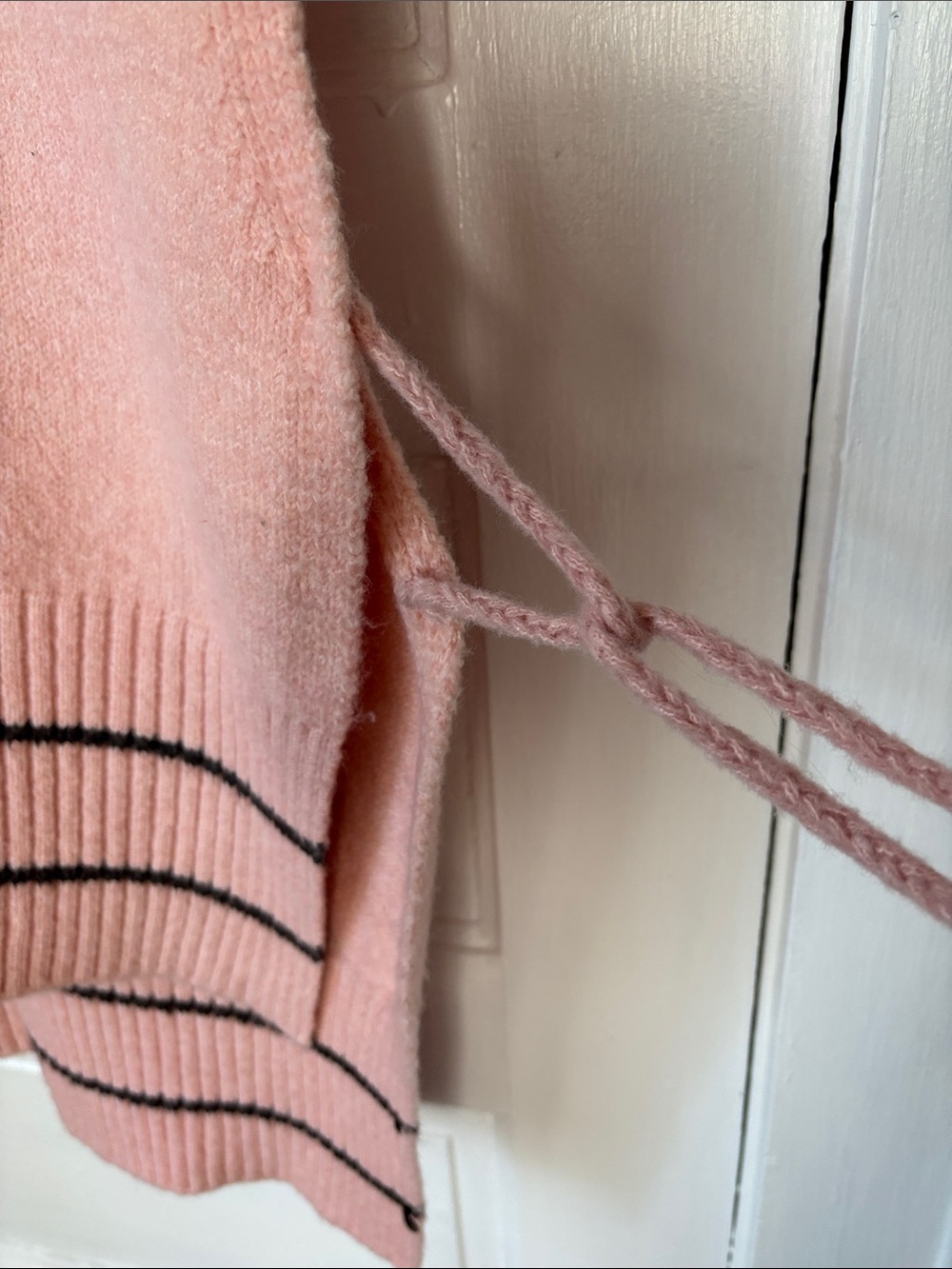 FREE PEOPLE OVERSIZE SWEATER VEST WITH SIDE TIGHT TASSELS - Picture 5 of 8